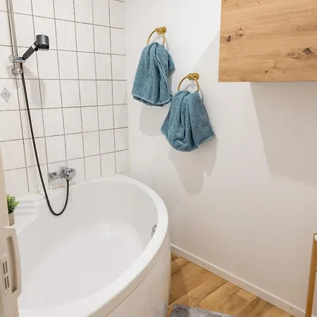 Sole - Innenstadt, Therme Fusslaeufig Holiday home